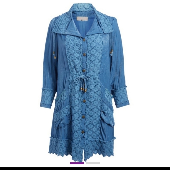 BNWT gorgeous silky blue light jacket - Picture 1 of 7